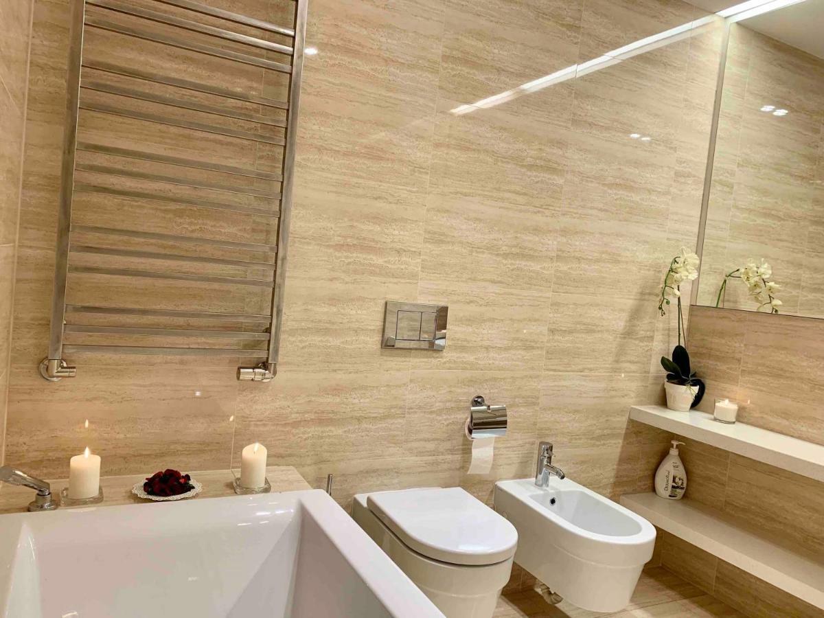 Luxury Apartment In The Center Of Прага Экстерьер фото